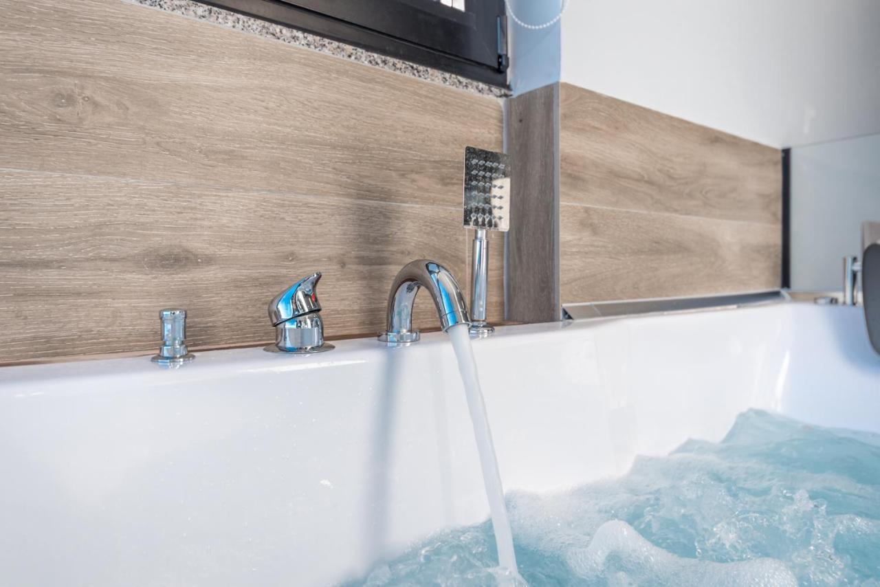 Sea Forever - Luxury Apt With Jacuzzi & Full Sea Views