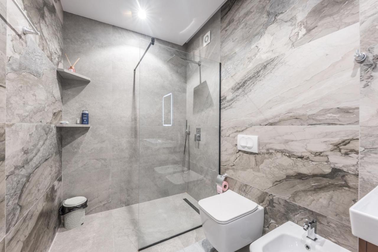 Apartament Sea Forever - Luxury Apt With Jacuzzi & Full Sea Views